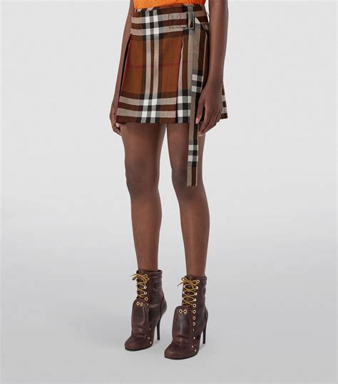 burberry belted pleated mini skirt|burberry pleated skirt harrods.